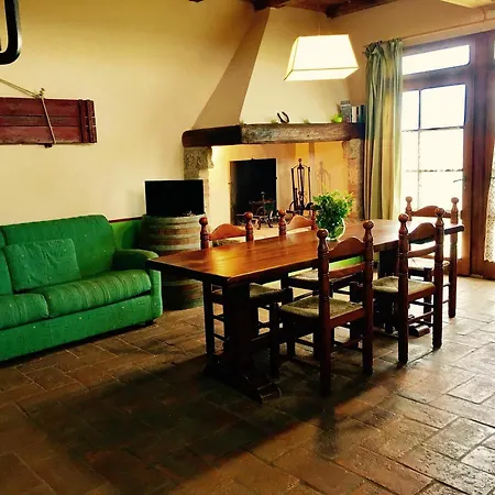 With One Bedroom In San Gimignano, With Pool Access, Furnish Apartment